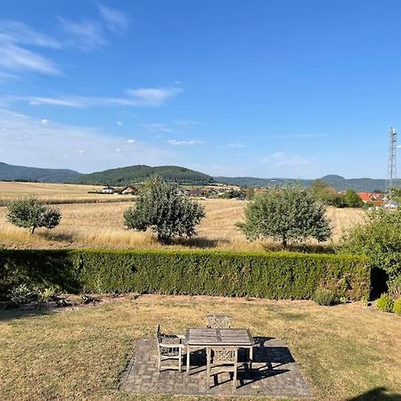 אשווגה Ferienwohnung Leuchtbergblick Mit Terrasse Und Pkw Stellplatz מראה חיצוני תמונה