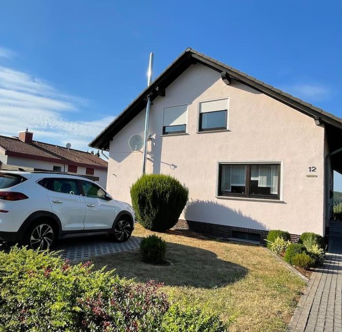 אשווגה Ferienwohnung Leuchtbergblick Mit Terrasse Und Pkw Stellplatz מראה חיצוני תמונה